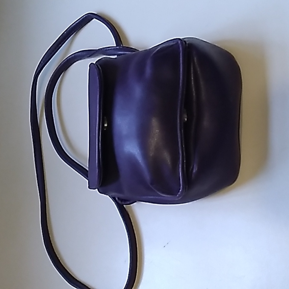 Vintage, Small Purple, Cross Body,  handbag, Strap, removable, Purple, Zipper - Picture 8 of 9